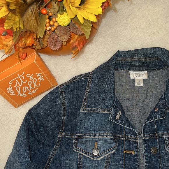 Ann Taylor LOFT, 3/4 Length Sleeves, Jean Jacket Size 12 w/Stretch, SUPER CUTE🩵 - Picture 6 of 13